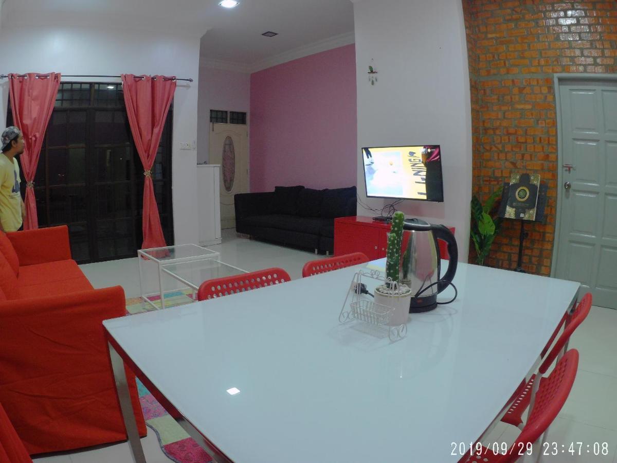 Holiday Homestay 龙运 外观 照片